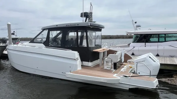 BENETEAU
