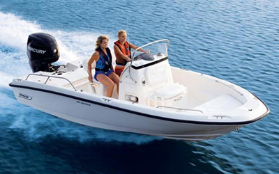 BOSTON WHALER